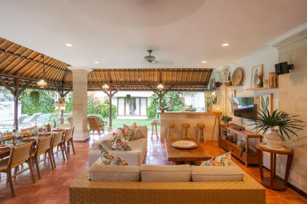 Pande Side Villa Sanur