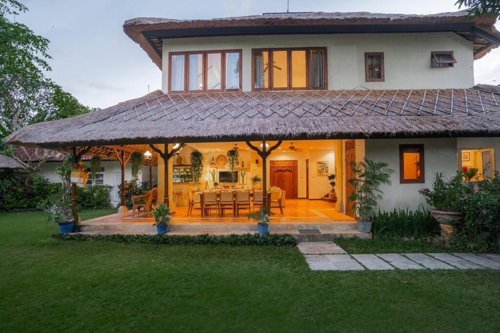 विला Pande Side Sanur (Bali)